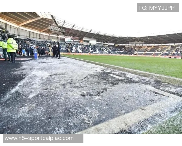 赫尔城赛前18分钟宣布比赛取消引发沃特福德强烈不满质疑决策合理性